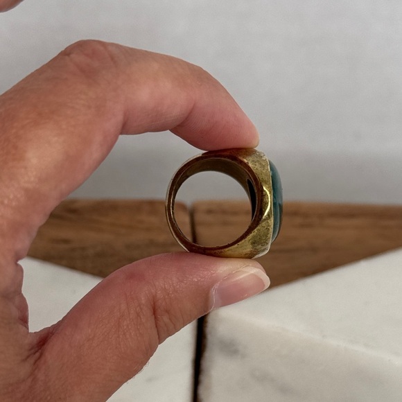 Vintage 1960s Oversized Green Cabochon & Brass/Gold Fill? Statement 28g Ring D11